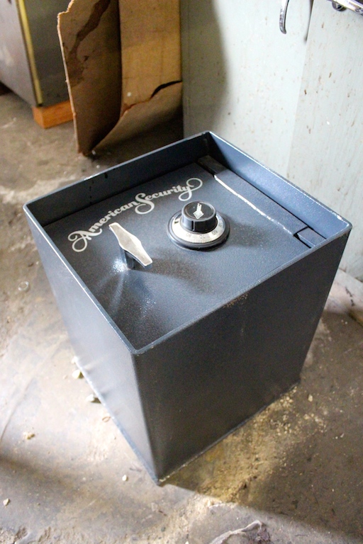 American Security Floor Safe B2200 Showroom Model Safe lackasafe